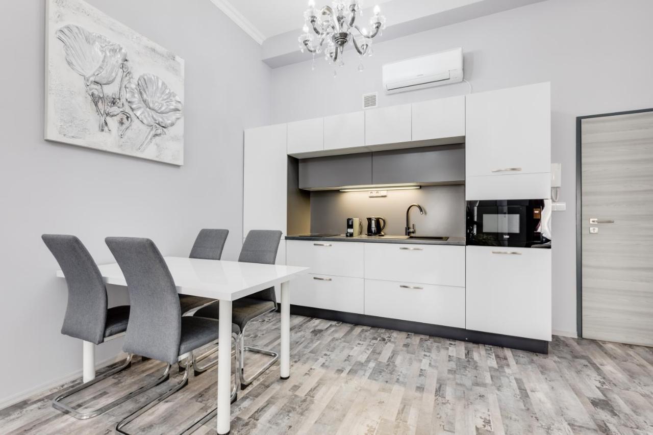Apartment Thunovska 10 Praga Zewnętrze zdjęcie