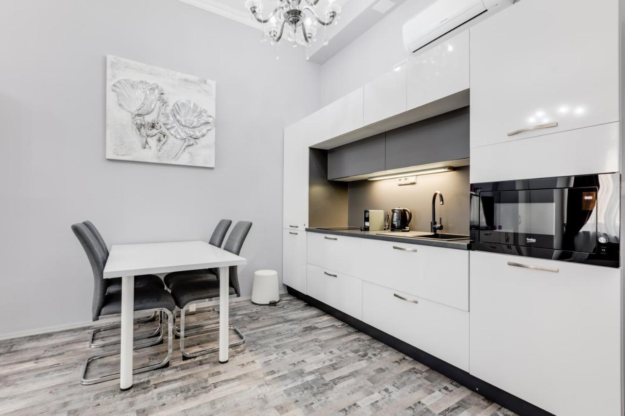 Apartment Thunovska 10 Praga Zewnętrze zdjęcie