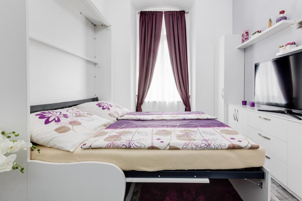 Apartment Thunovska 10 Praga Zewnętrze zdjęcie