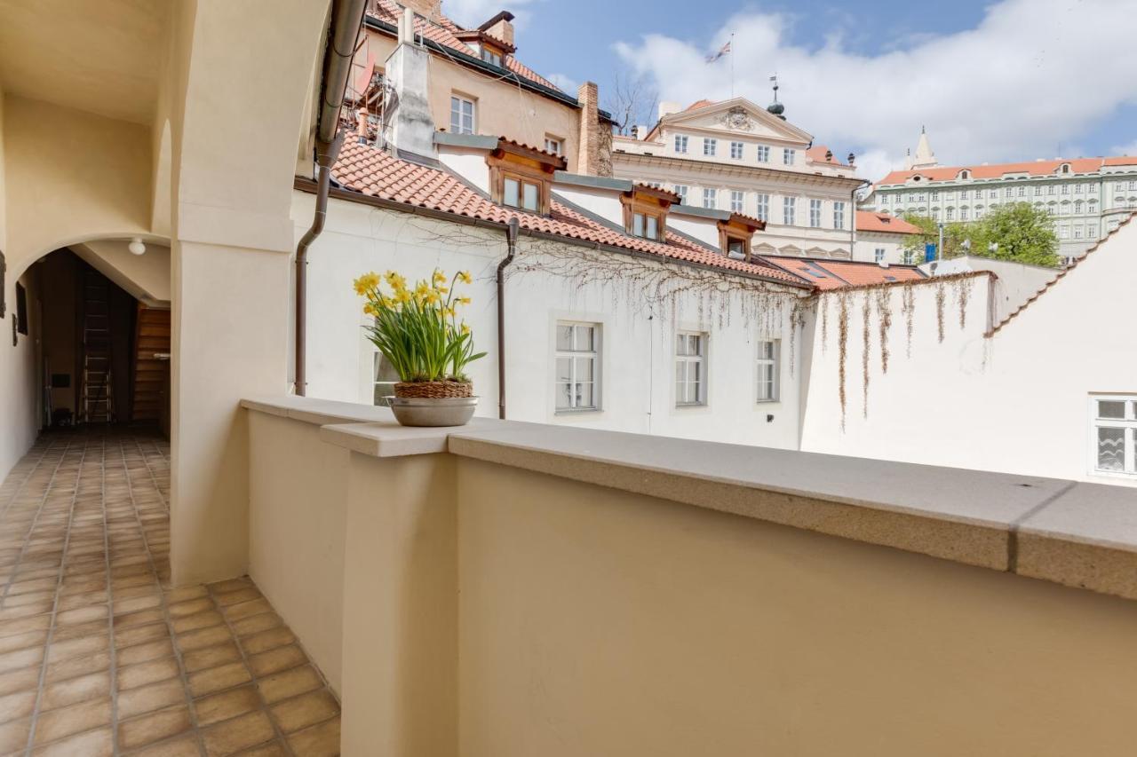 Apartment Thunovska 10 Praga Zewnętrze zdjęcie